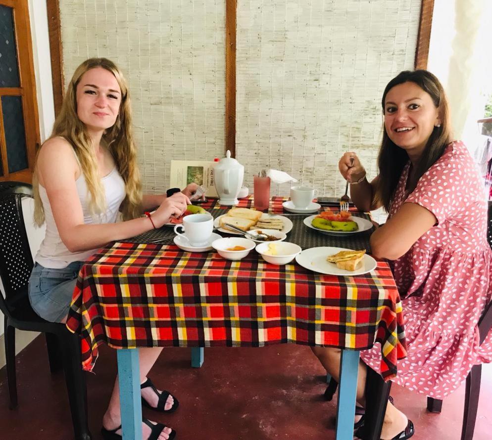Nethmi Homestay & Restaurant Тангалла Экстерьер фото