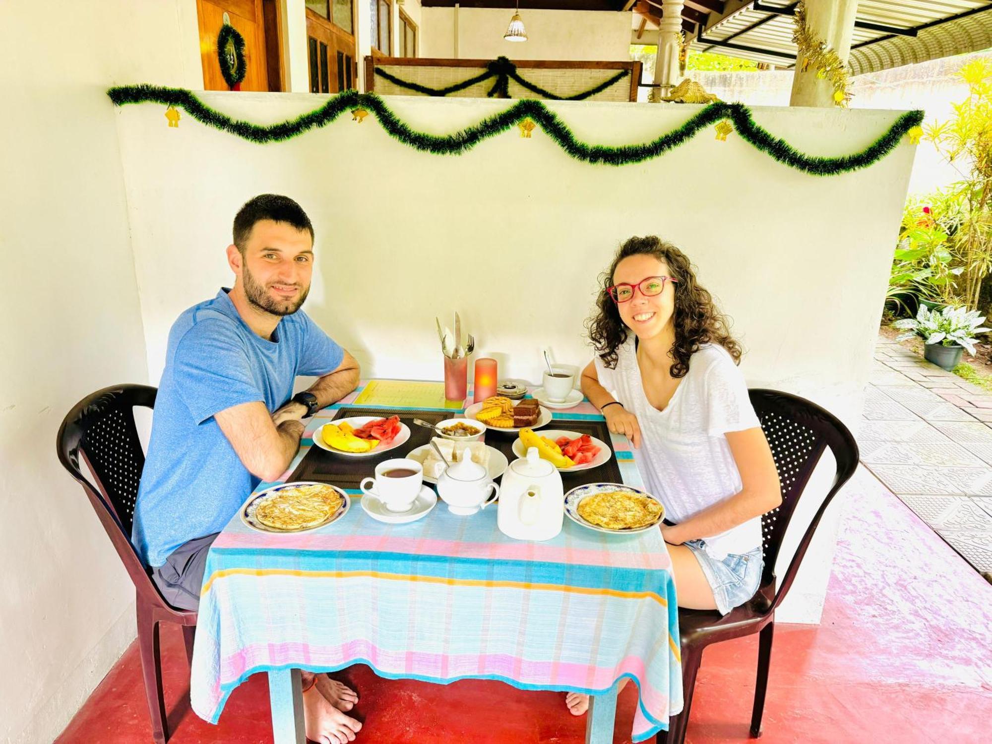 Nethmi Homestay & Restaurant Тангалла Экстерьер фото