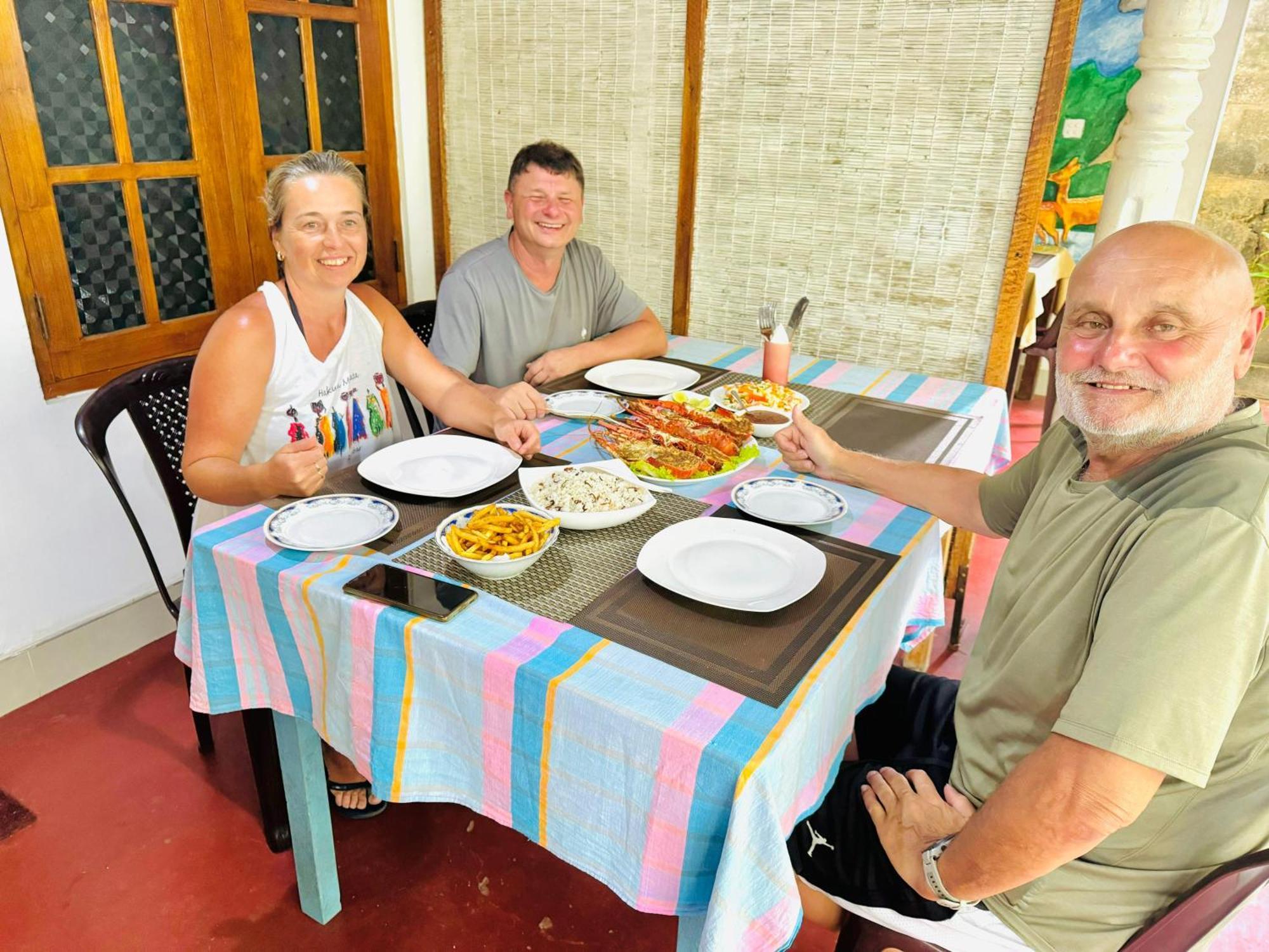 Nethmi Homestay & Restaurant Тангалла Экстерьер фото